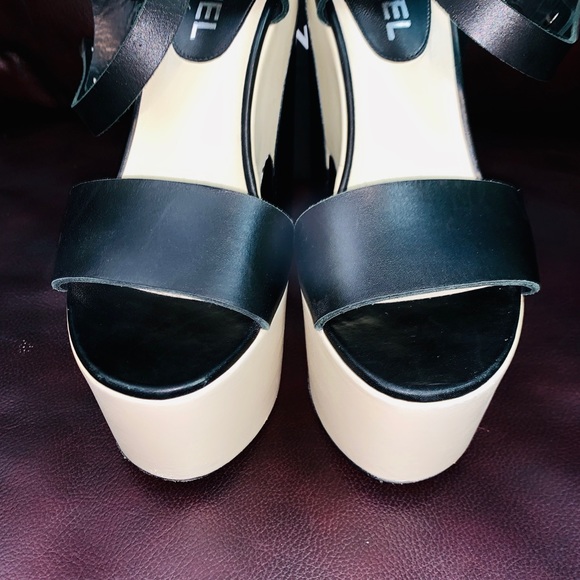 💯 💔 CHANEL PLATFORM - Picture 3 of 8